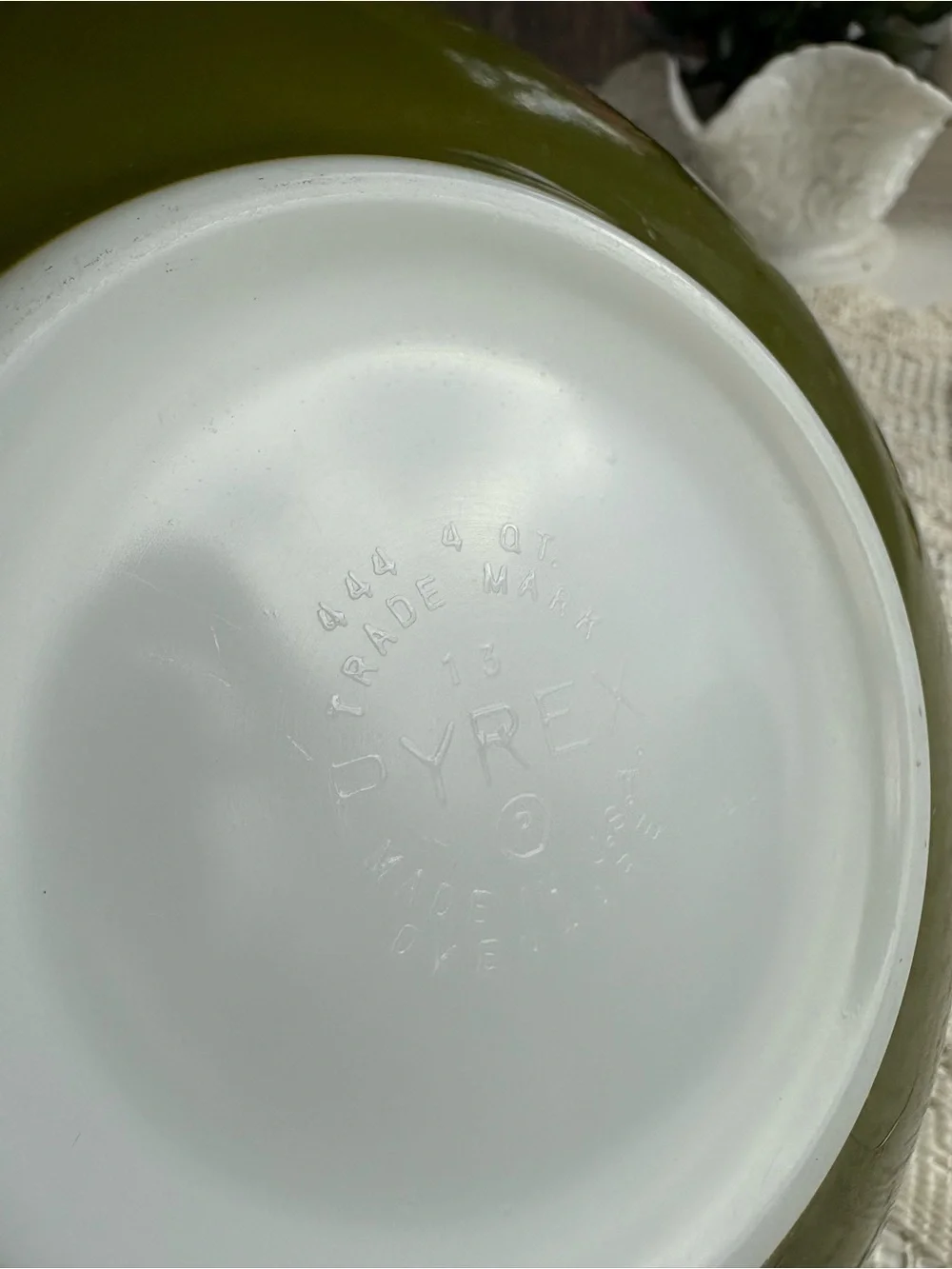 Pyrex classic serving